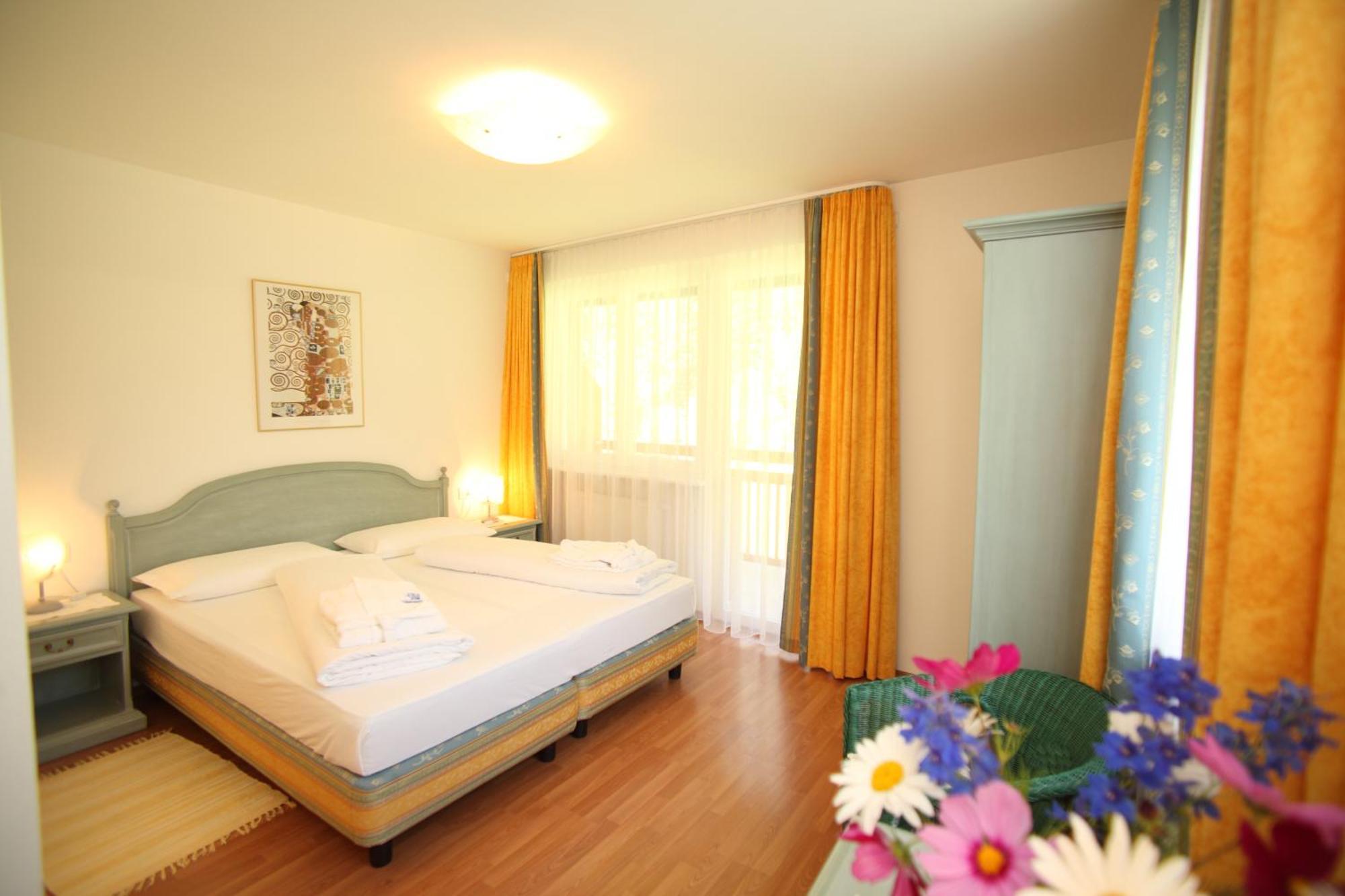 Hotel Bad Salomonsbrunn Anterselva di Mezzo Buitenkant foto