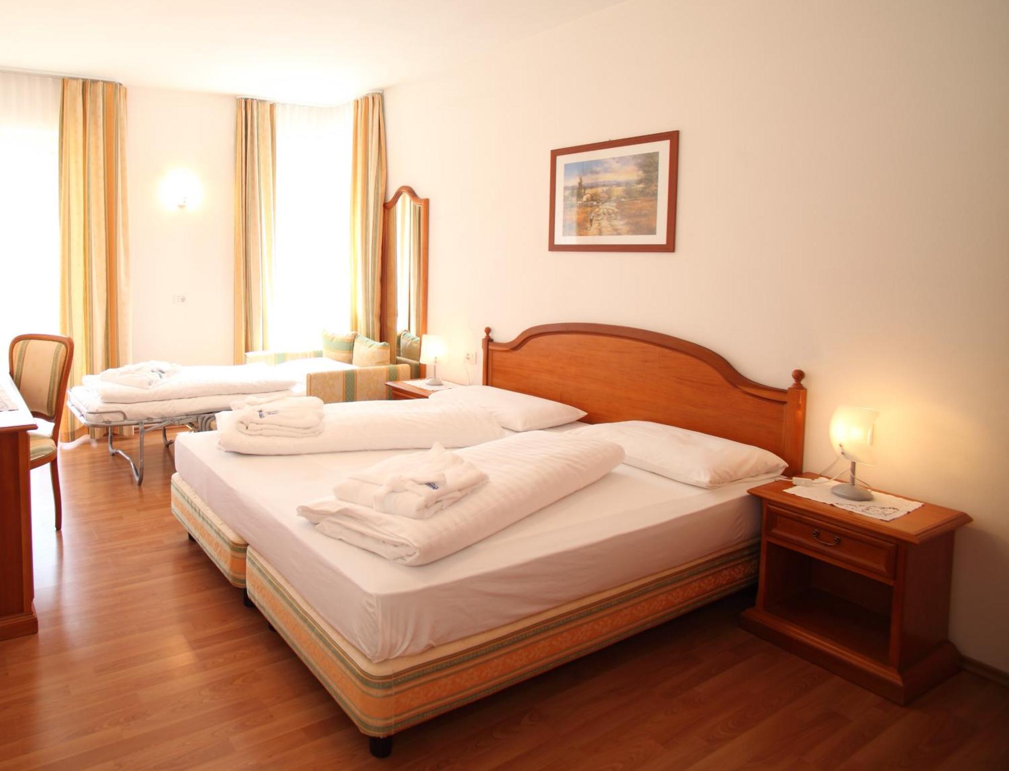 Hotel Bad Salomonsbrunn Anterselva di Mezzo Buitenkant foto